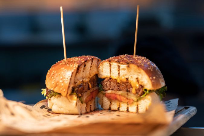 Burger - ilustrasi @pexels.com